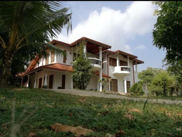 Blue Point Rest Hotell Tangalle Exteriör bild