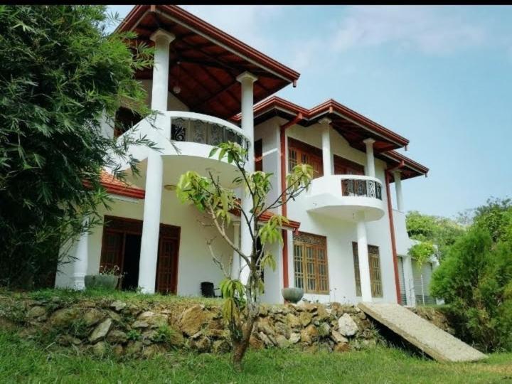 Blue Point Rest Hotell Tangalle Exteriör bild