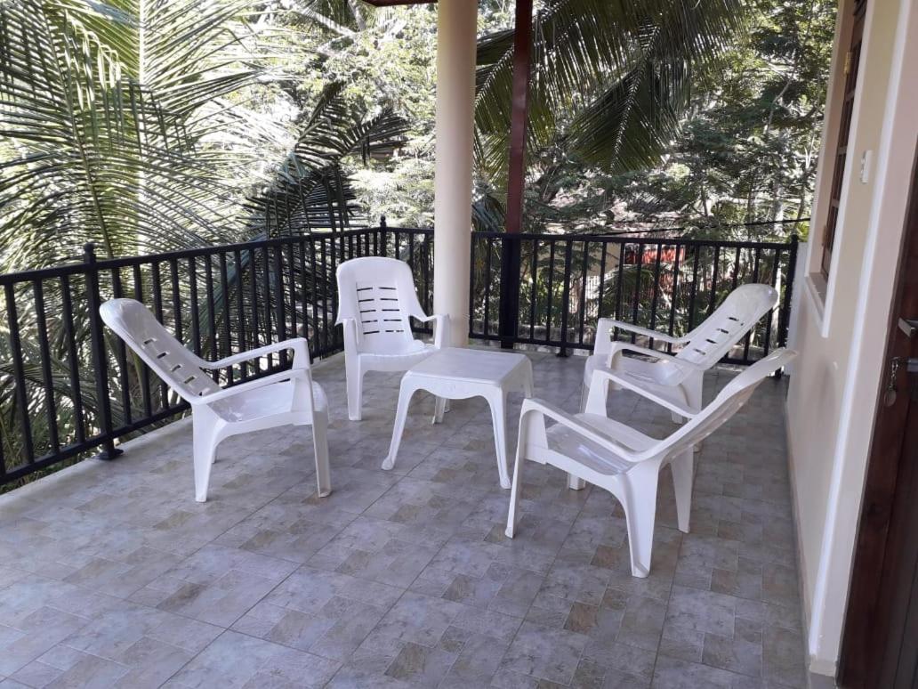 Blue Point Rest Hotell Tangalle Exteriör bild