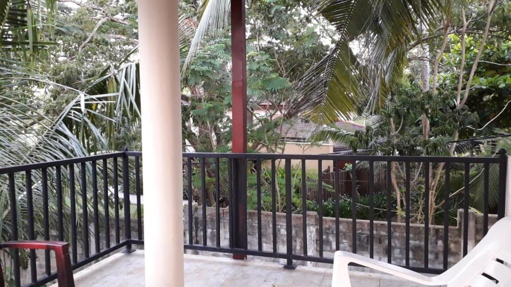 Blue Point Rest Hotell Tangalle Exteriör bild